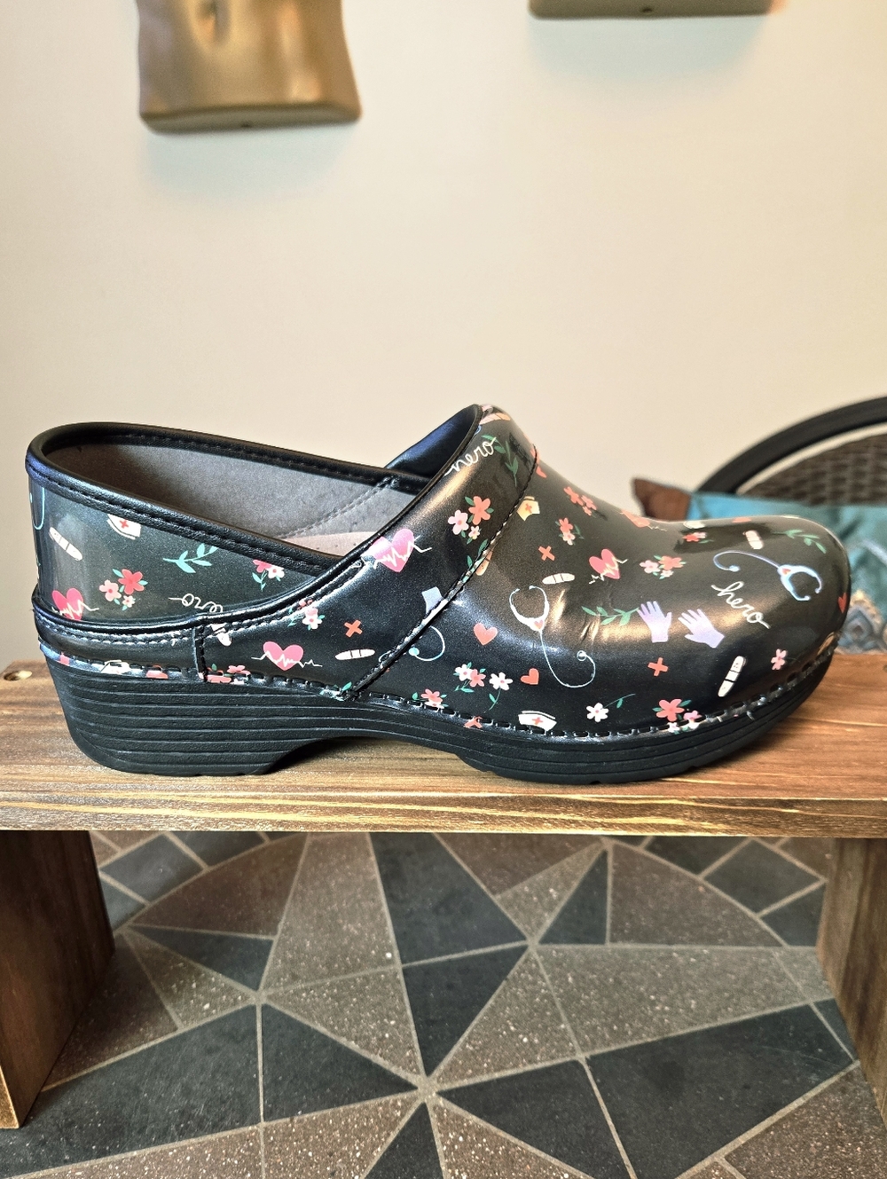 Dansko LT Medical Hero Clogs Nursing Healthcare - Picture 2 of 12